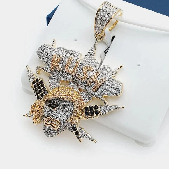 "14K Gold Plated Cubic Zircon Pendant, EVBRS535 - Picture 2 of 10